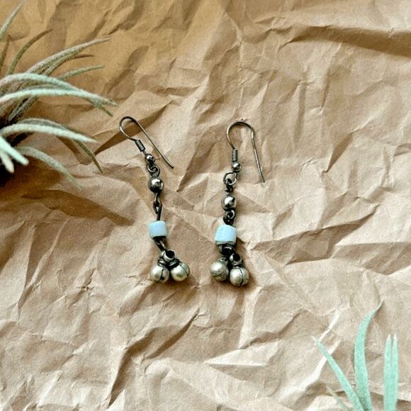 Vintage 1980s gold ball dangle drop earrings‎ pierced ears boho minimalist look - Picture 1 of 5